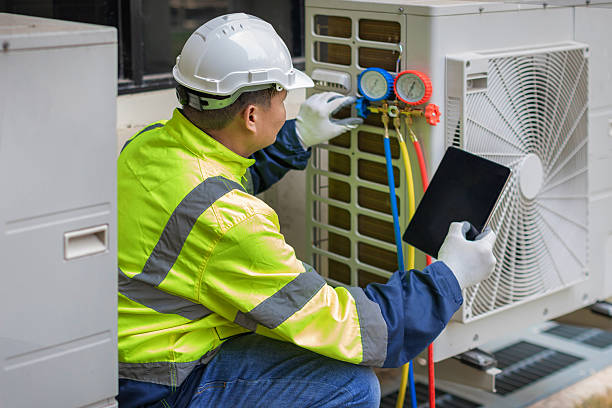 Professional Hvac technician working in Colonial Heights, VA